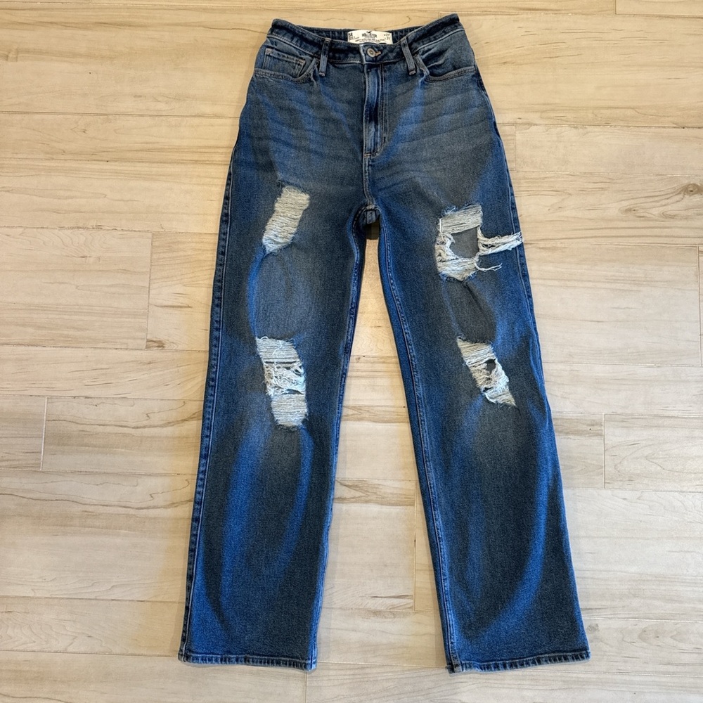 Hollister Curvy Ultra High-Rise Dad Jeans — Ripped — W27 L31 — Like New